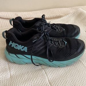 Hoka One One - Clifton 6